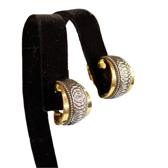 Vintage Two Tone Etruscan Style Small Huggie Hoop Clip On Earrings - Picture 1 of 5